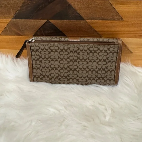 Coach Buckle Wallet - Picture 2 of 5